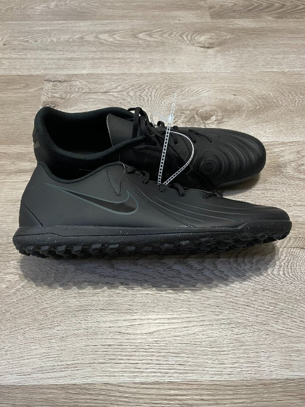 Nike Turf Sneaker